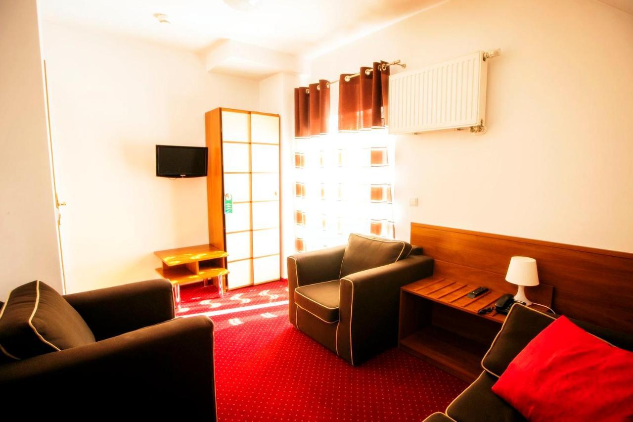 Hotel Luka Radom Eksteriør bilde